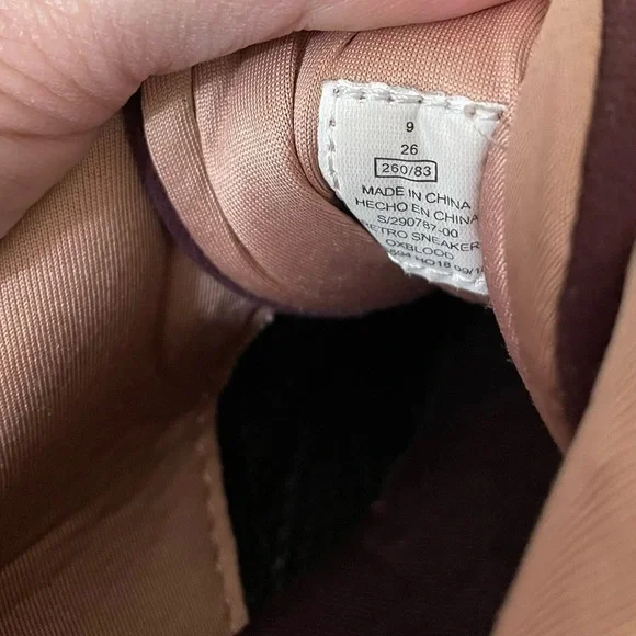 Crimson sneakers, very comfy, good gently used condition. Size 9. - Picture 8 of 9